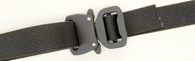 ベルトを通した画像